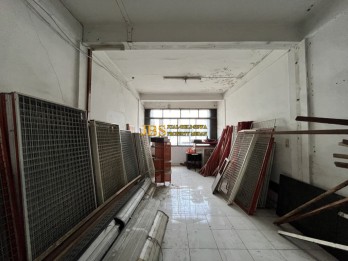 Jual Ruko 3,5 Tingkat di Jalan Sekip (Spot Pusat Keramaian) - Medan