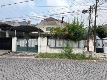 Jual Rumah Area Komplek Manyar Tirtoyoso Utara Surabaya