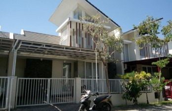 Jual Rumah Bagus Minimalis di Griya Babatan Mukti Surabaya