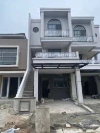 Jual Rumah Baru Gress Area PIK Golf Island Kota Jakarta Utara