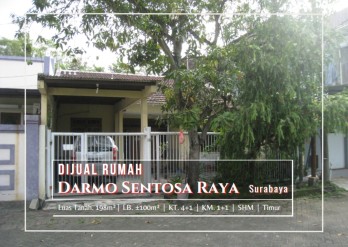Jual Rumah Depan Taman SHM di Darmo Sentosa Raya, Surabaya.