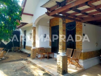 Jual Rumah Hadap Timur 3 Lantai Rooftop Nuansa Jimbaran