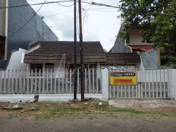 Jual Rumah Lama Bagus di Area Sidosermo Indah Surabaya