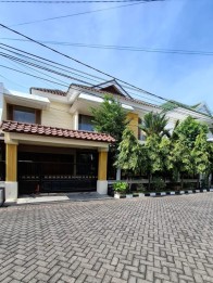 Jual Rumah Mewah Manyar Kerto adi Surabaya Strategis