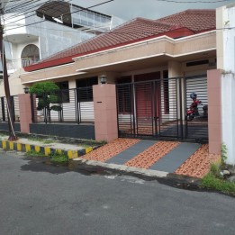 Jual Rumah di Jalan Kupang Indah Kota Surabaya Strategis