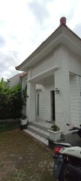 Jual Villa 2 Kamar Ruang Tamu Pool Bidadari Seminyak Kuta Badung