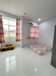 Jual Villa 2 Tingkat di Komplek Green Park Jalan STM Ujung Medan