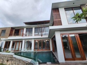 Jual Villa Mewah 4 Kamar Jalan Pantai Batu Mejan Canggu