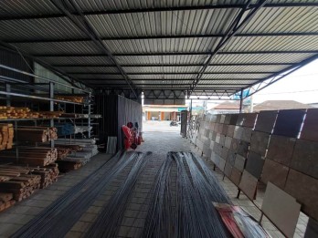 Kontrak Min 3 Tahun Gudang Hadap Utara Sesetan Denpasar Selatan