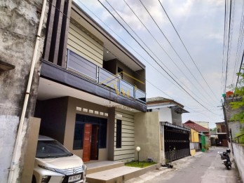 RUMAH 2 LANTAI DIJUAL DEKAT TUGU JOGJA COCOK DIJADIKAN GUEST HOUSE