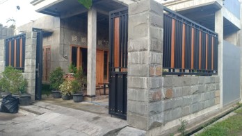 RUMAH BAGUS ADA FURNISHED HARGA BAGUS DI SUKUN KOTA MALANG.