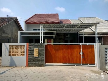 RUMAH BARU, TANAH LUAS, 9 MENIT KE KAMPUS UPN DI MAGUWOHARJO