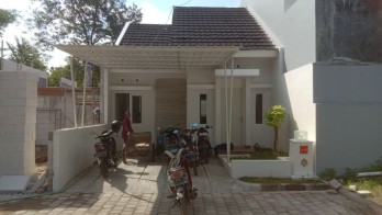 RUMAH CANTIK DIJUAL DI PERUMAHAN ELIT HANYA TERSISA 1 UNIT