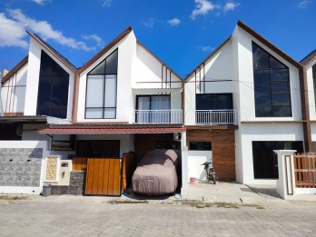 RUMAH DESIGN BARU DI PRAMBANAN DEKAT JALAN JOGJA SOLO