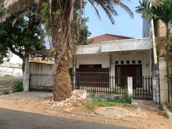 RUMAH DIJUAL MURAH CEMPAKA PUTIH JAKPUS LUAS 209 SHM