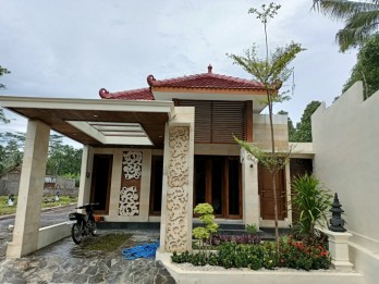 RUMAH ETNIK MEWAH DI MAGELANG, DEKAT ARTOS MALL