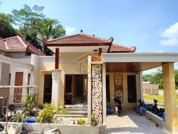 RUMAH ETNIK MEWAH, HARGA MURAH 400 JUTAAN DI MERTOYUDAN MAGELANG