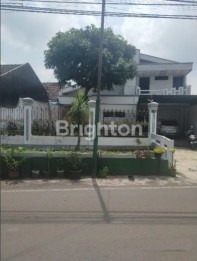 RUMAH LUAS JALAN CAKALANG KOTA MALANG