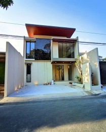 RUMAH MEWAH DENGAN FULL FURNISH DEKAT DENGAN JOGJA BAY