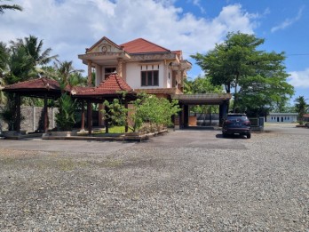 RUMAH MEWAH TANAH LUAS DI PURWOREJO DEKAT BANDARA YIA