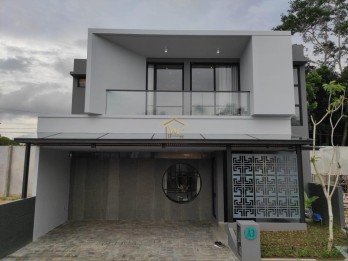 RUMAH MODERN MEWAH DI MLATI, DEKAT KAMPUS UGM, KESEMPATAN TERBATAS!