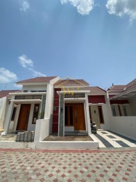 RUMAH MODERN MINIMALIS 200 JUTAAN DEKAT CANDI PRAMBANAN