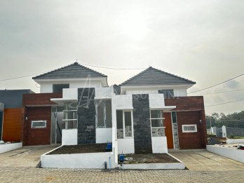 RUMAH MODERN MINIMALIS 350 JUTAAN MEPET KOTA MALANG