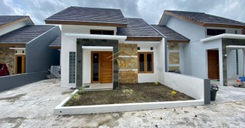 RUMAH MURAH HARGA 300 JUTAAN 7 MENIT KE PASAR SLEMAN