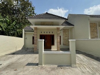 RUMAH MURAH SIAP HUNI HARGA 300 JUTAAN DI MOYUDAN SLEMAN