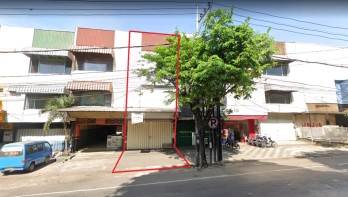Ruko 3 Lantai Plus Gudang di Jalan Gatot Subroto Jodipan