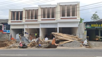 Ruko strategis poros jalan 2 lantai dekat dino Park Kota Batu