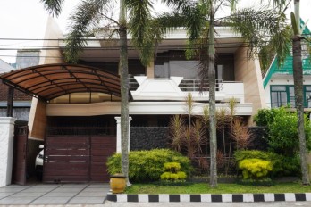 Rumah 2 Lantai Full Furnished di Jl Mundu Kota Malang