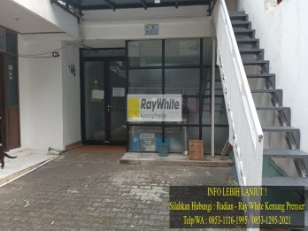 Rumah Ada Carport di Tebet Barat