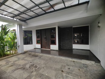 Rumah Bagus 4 kamar di Daerah Tidar Malang GMK02771