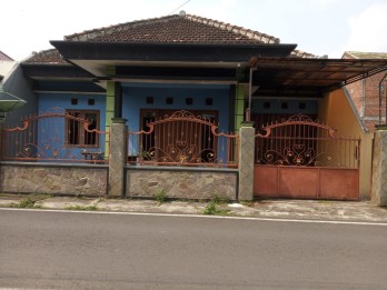 Rumah Bagus 5 Kamar di Daerah Sumbersari Malang GMK02742