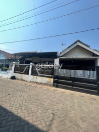 Rumah Bagus 6 kamar di Mondoroko Singosari Malang GMK02554