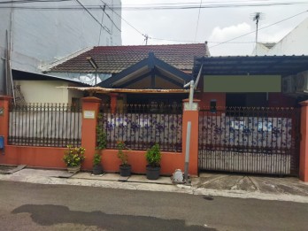 Rumah Bagus Nyaman di Perumahan Daerah Sulfat Malang GMK02702