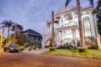 Rumah Classic Mewah Dijual Araya Malang