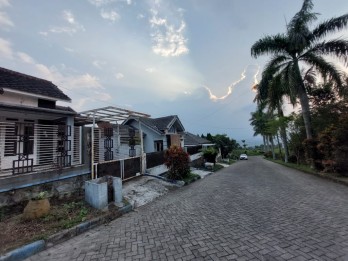 Rumah Dijual di Puncak Buring Indah Malang
