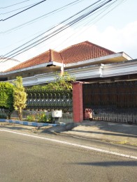 Rumah Full Furnished Dijual di Jl Candi Agung Mojolangu