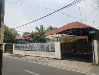 Rumah Lama Bagus di Area Pejaten Barat Kota Jakarta Selatan