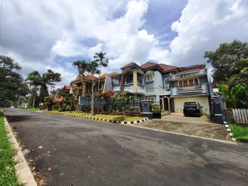 Rumah Mewah Disewakan di Puncak Dieng Malang