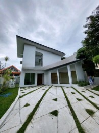 Rumah Mewah di Tengah Kota Malang
