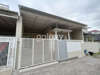 Rumah Minimalis Modern di Daerah Sukun Malang GMK02615