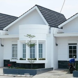 Rumah Minimalis Otentik di Cluster Monterosa