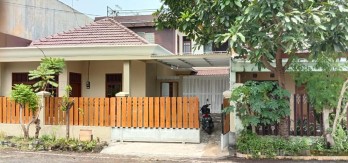 Rumah Siap Huni lokasi strategis bisa untuk kost