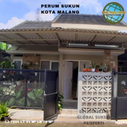 Rumah posisi pojok di perum sukun kota malang