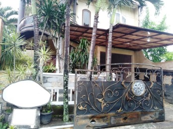 Rumah 3 Lantai Jl Ontoseno Blimbing Dijual di Malang