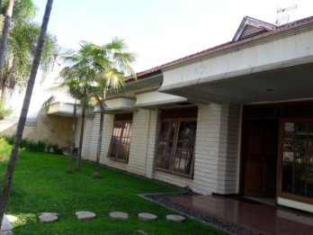 Rumah Poros Jalan Raya Tidar Atas Dijual di Jl Esb