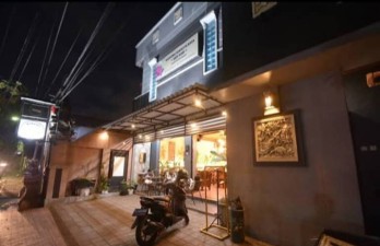 Sewa Min 2 Tahun Ruko Hadap Barat 3 Lantai Semi Furnished Ex Resto Renon